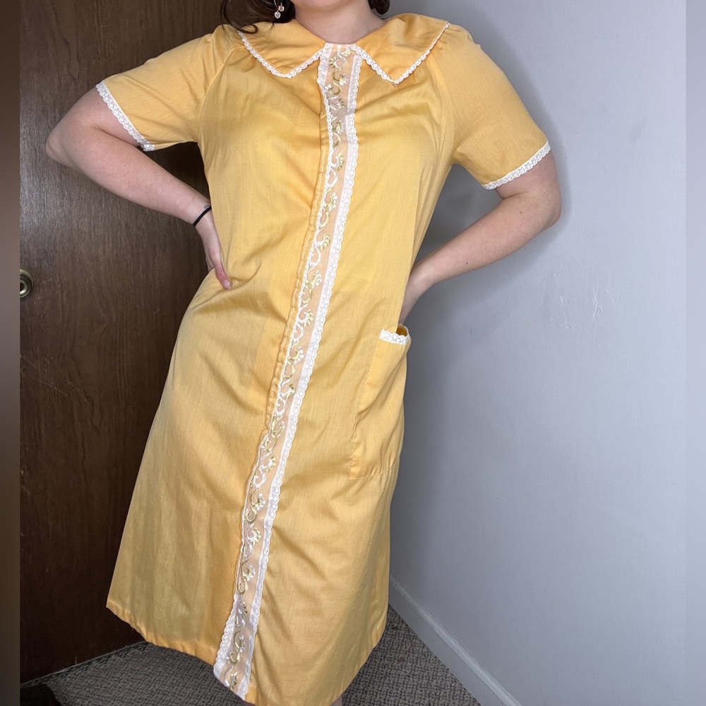 Vintage 60s 70s Orange and White Women’s Nightgown Dress - Picture 7 of 12